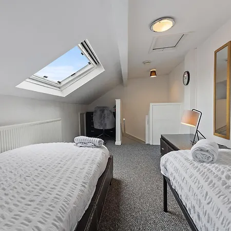 Stylish 2-bedroom In Ls12, Perfect For Contractors & Extended Stays-f&k Appartement Leeds (West Yorkshire)